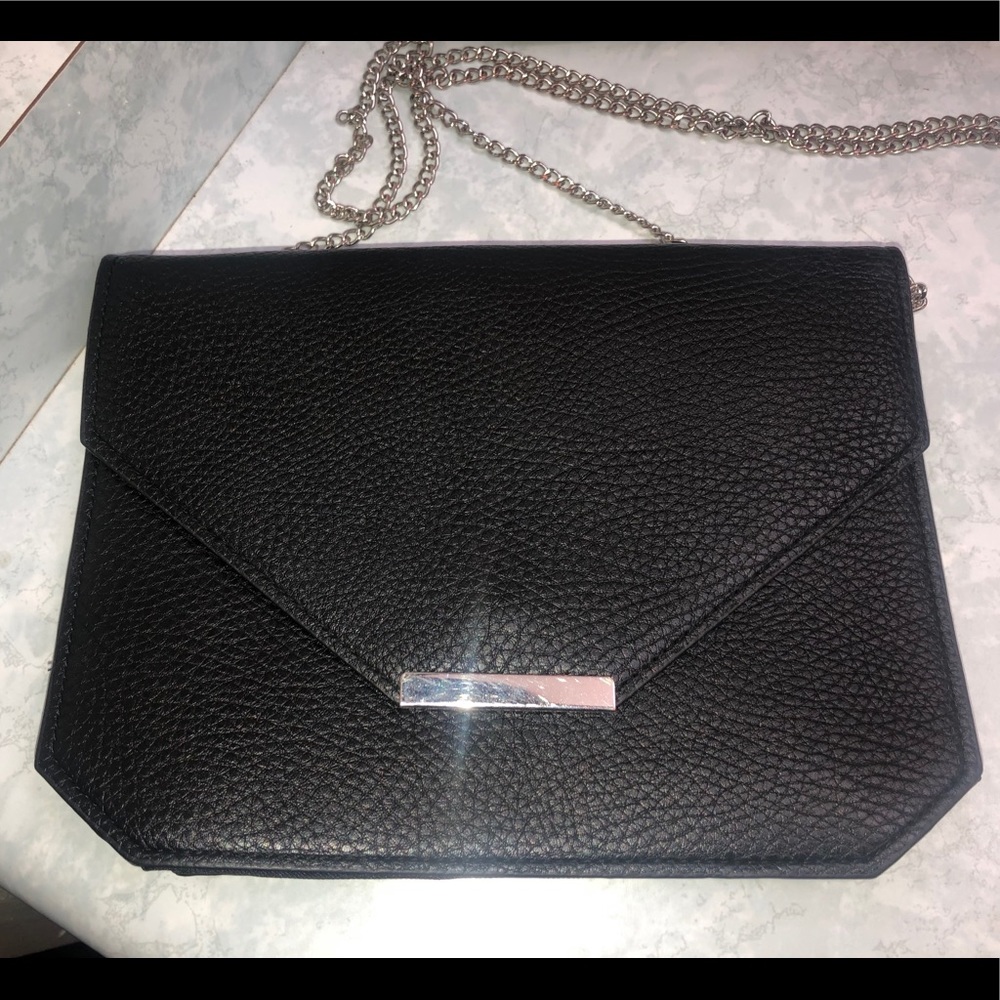 ⬇️‼️Vegan Leather  Crossbody ‼️⬇️